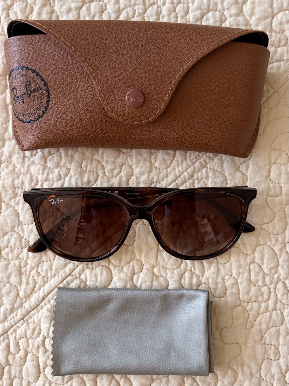 Classic Tortoise Shell Ray Bans